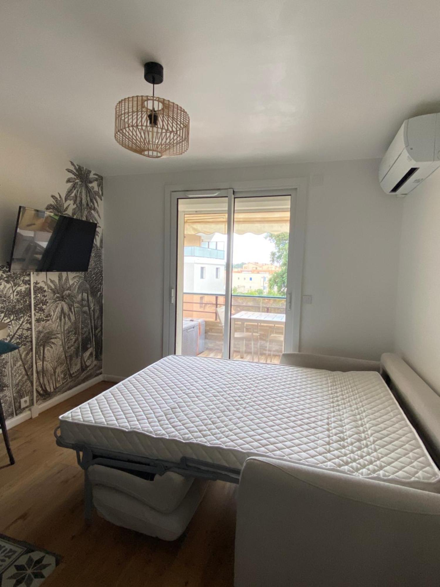 Studio 150 M De Plage Golfe De Saint-Tropez Cavalaire-sur-Mer Exteriör bild