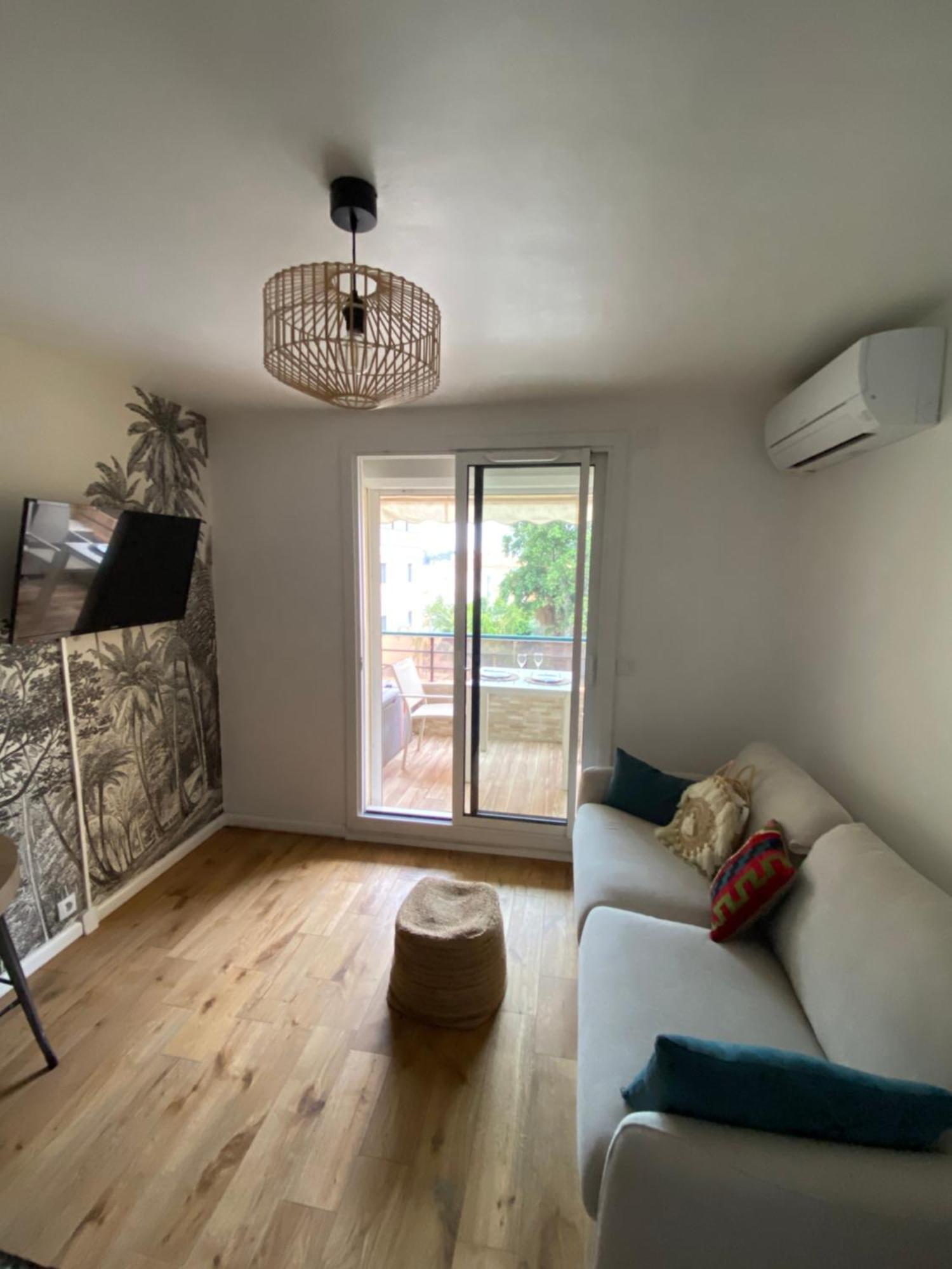 Studio 150 M De Plage Golfe De Saint-Tropez Cavalaire-sur-Mer Exteriör bild